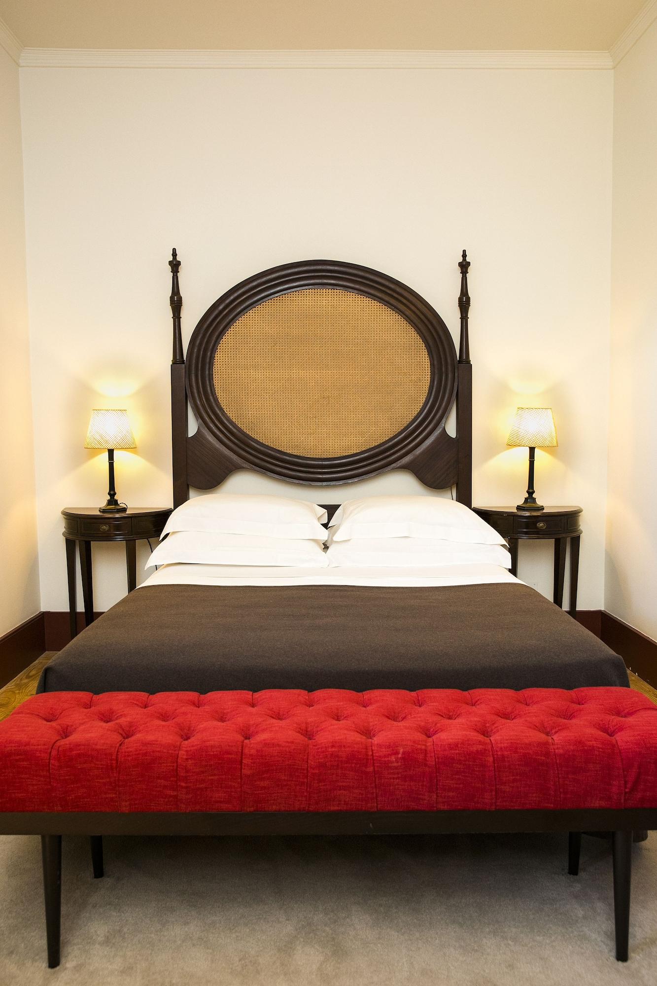 Pousada Mosteiro De Guimaraes Exterior photo A bed