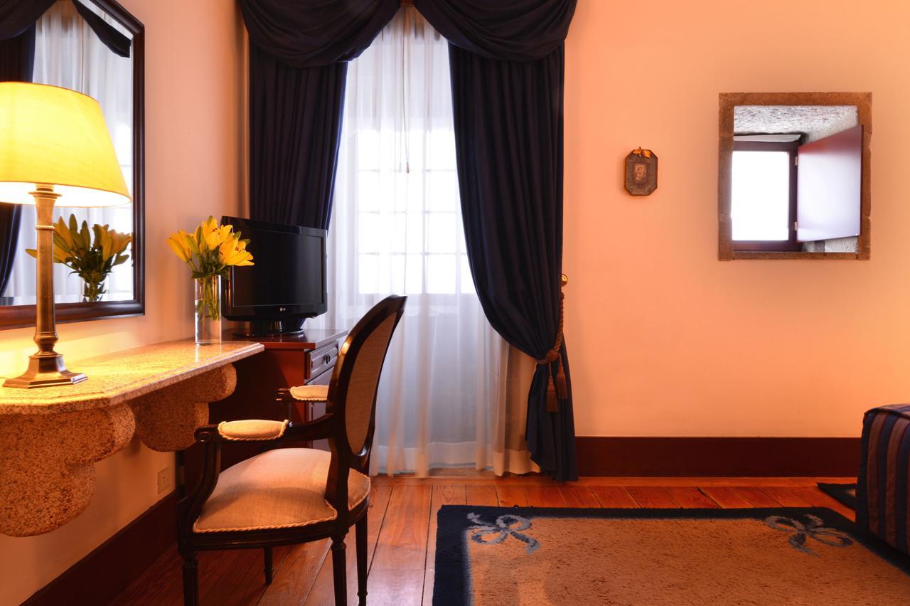 Pousada Mosteiro De Guimaraes Room photo A room at the hotel